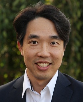 Dr Kelvin Siew